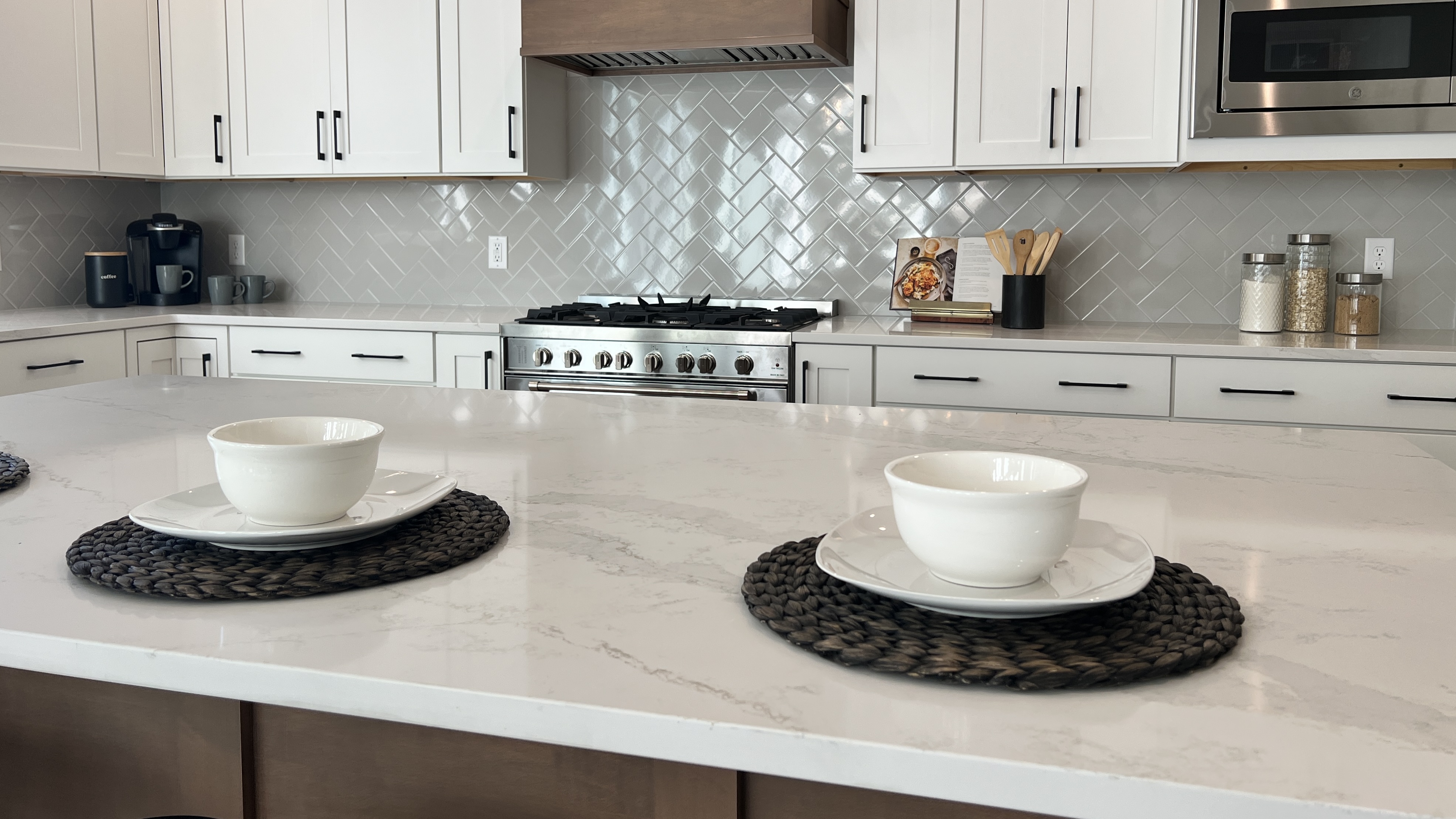 Quartz Countertops That Transform Your Space